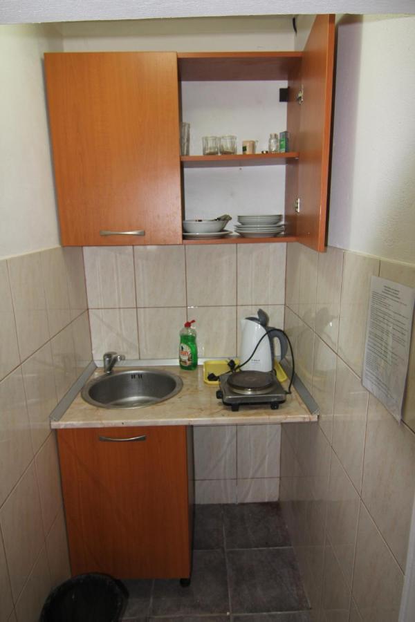 Apartments In Villa Viktoria Sutomore Bagian luar foto